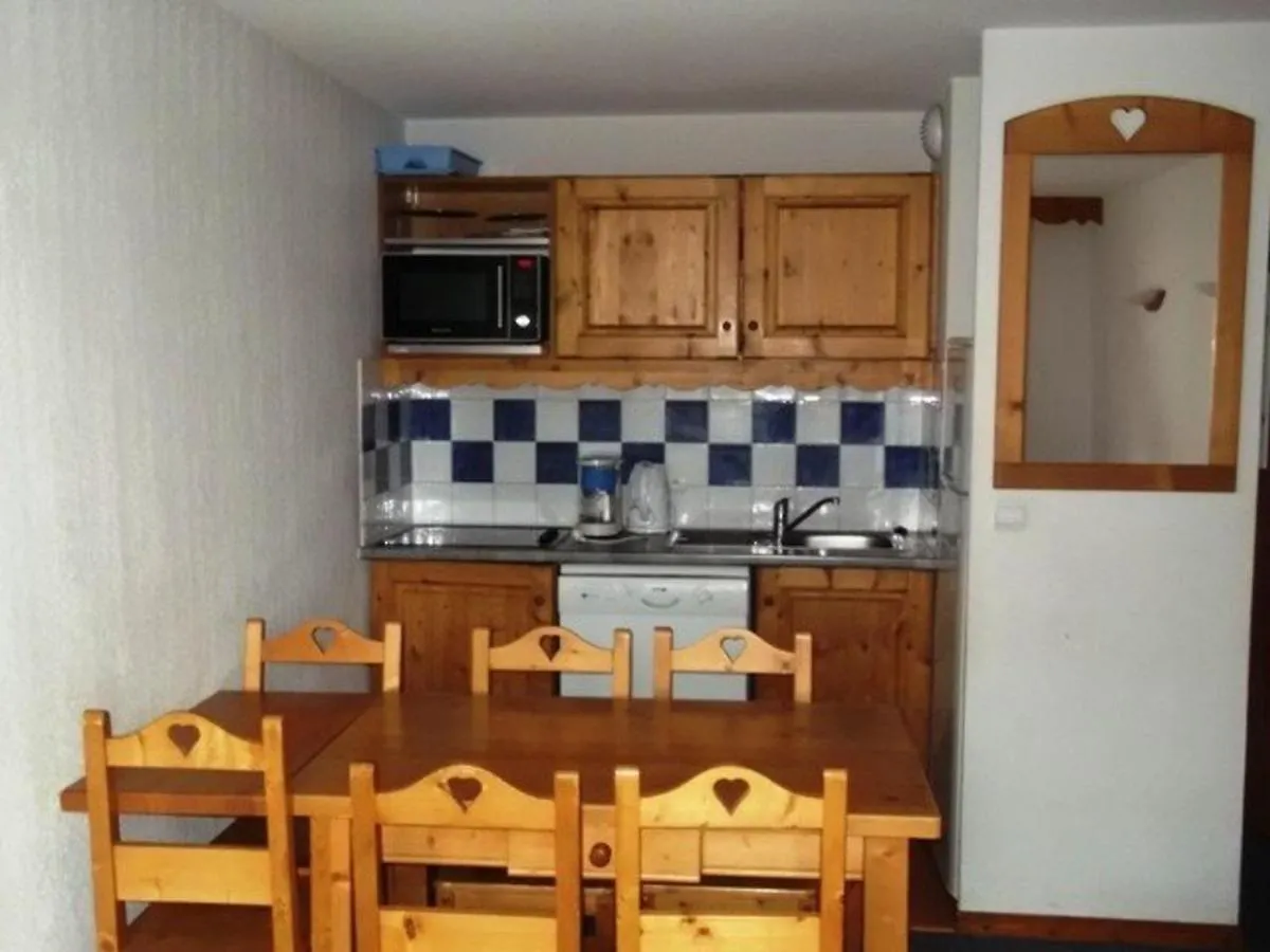 Apartment Appartement 3 Pieces 6 Pers, Proche Pistes, Parking, Casier A Skis, Cuisine Equipee - Fr-1-262-145 Les Estaris France